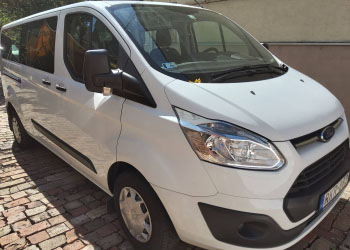 Ford, 9 fős